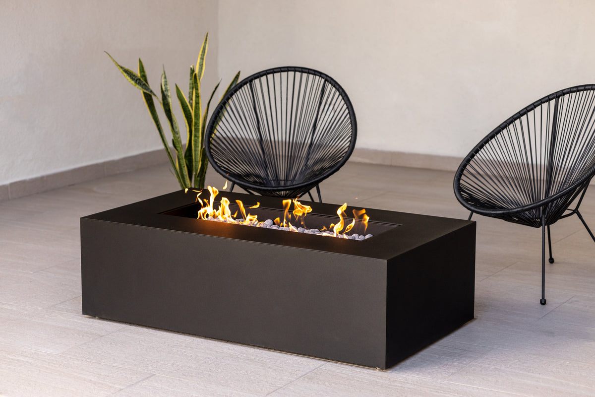 Outdoor gas fire pit table